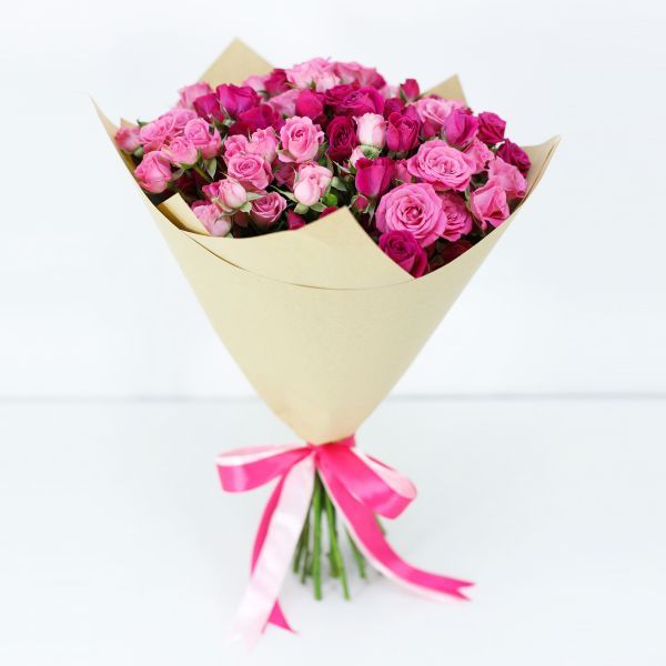 Order Now 10 STEM PINK SPRAY ROSES BOUQUET Black Tulip Flowers Qatar