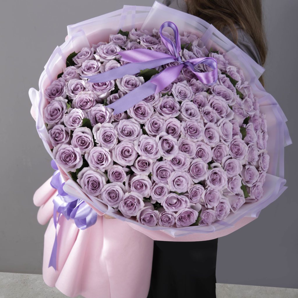 Charming Purple Rose Bouquet Online Delivery Qatar