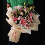 lily tulip bouquet 001