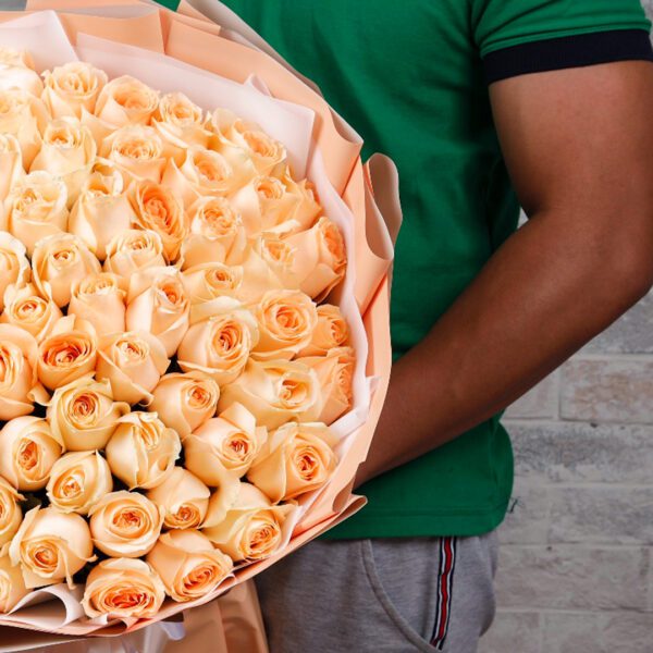Peach Roses Bouquet near me