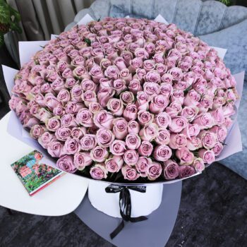 Enormous Bouquet by Black Tulip Flowers