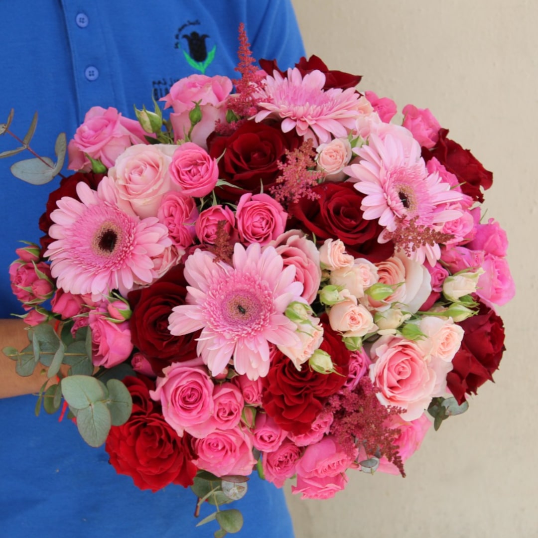 Gerbera Flowers delivery in Qatar