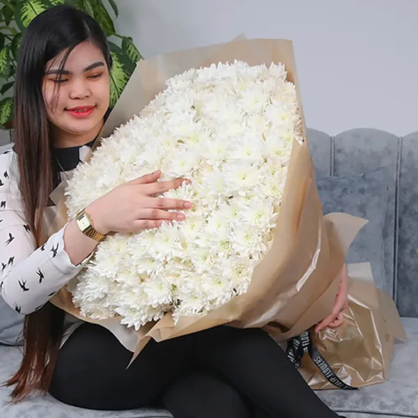 Chrysanthemum flower delivery online qatar