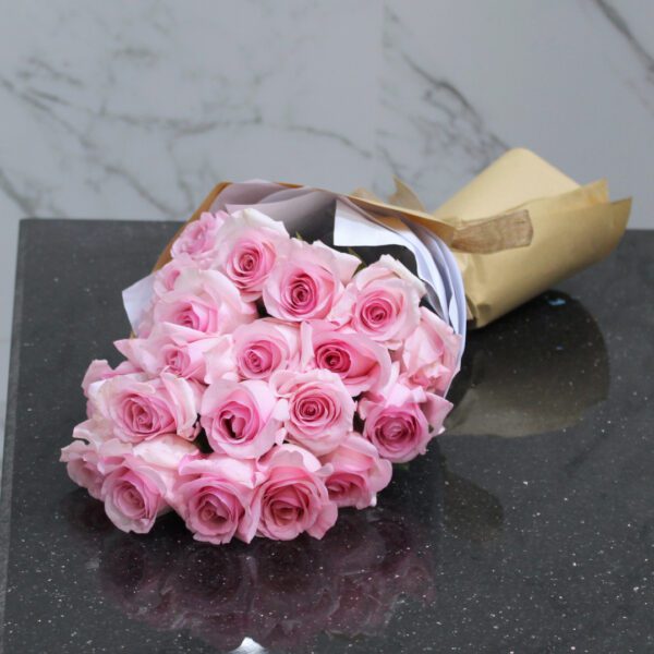 Send Bouquet of Pink Roses