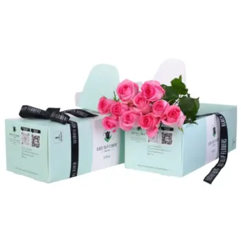 Pink Roses in Green Box Online