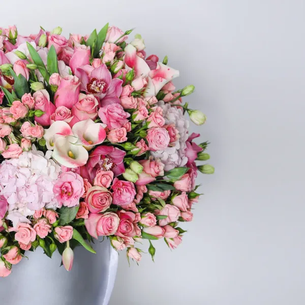 Delightful Pink Blooms online