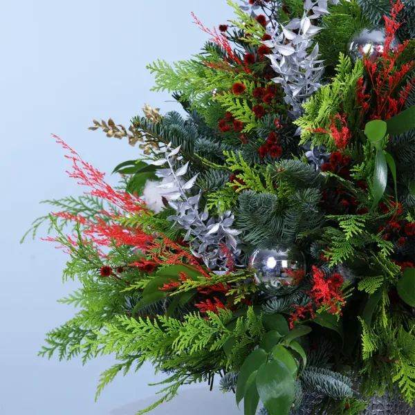 Christmas Floral Delight