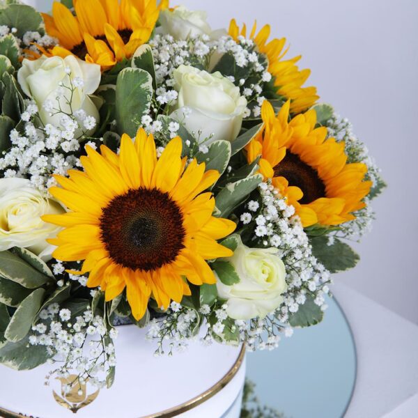 Sunflower and White Rose Box online