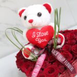 I love red roses with teddy