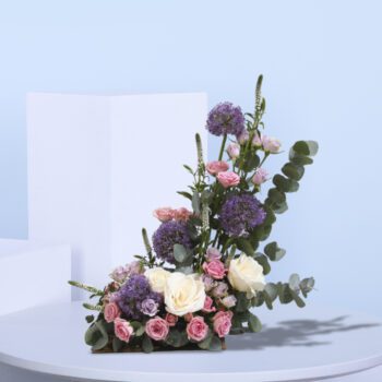 stunning mixed flowers arrangement