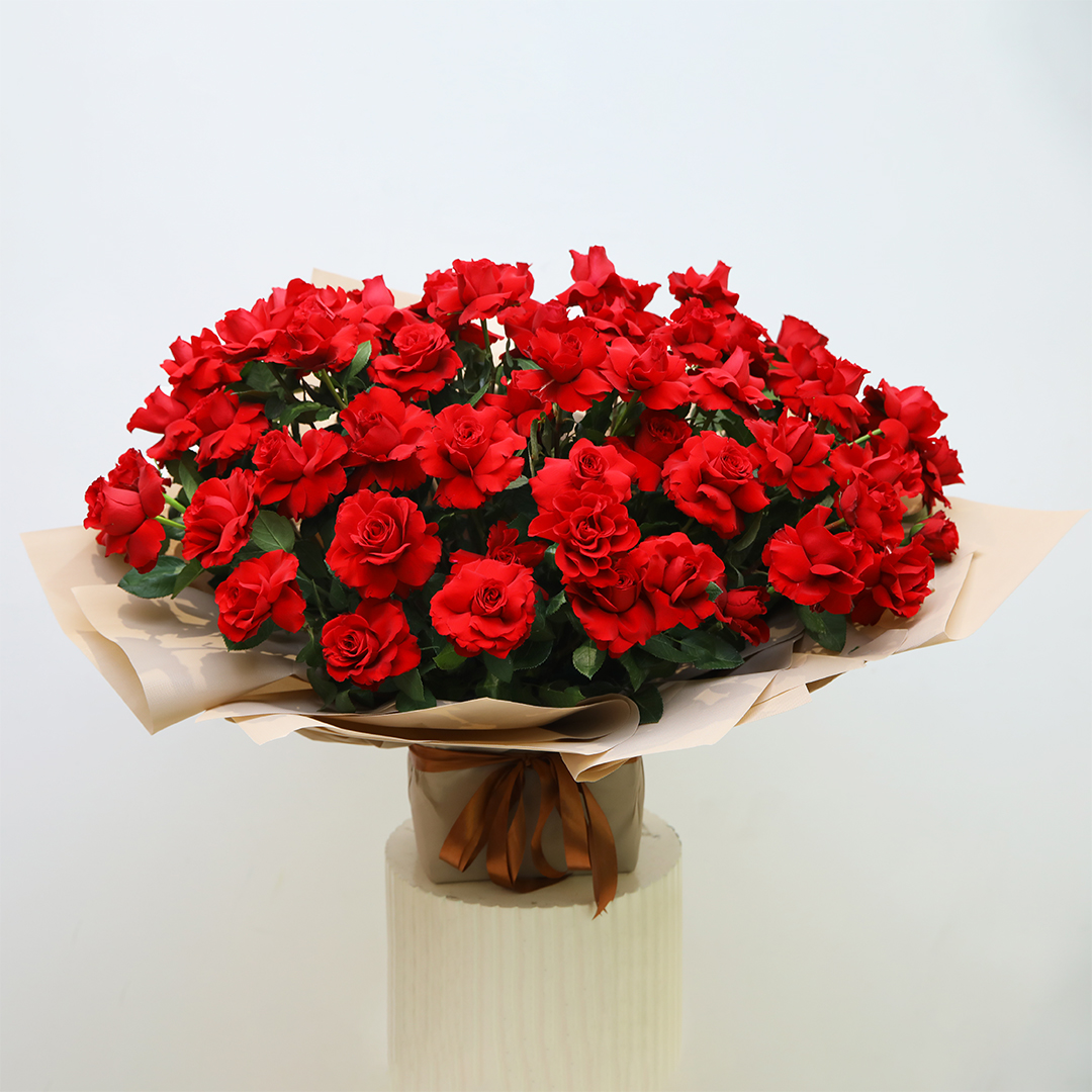 Red Bloom Grandeur | Luxurious Red Rose Bouquet