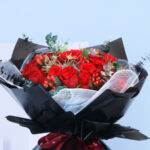 Red Hot Bouquet of Roses-04