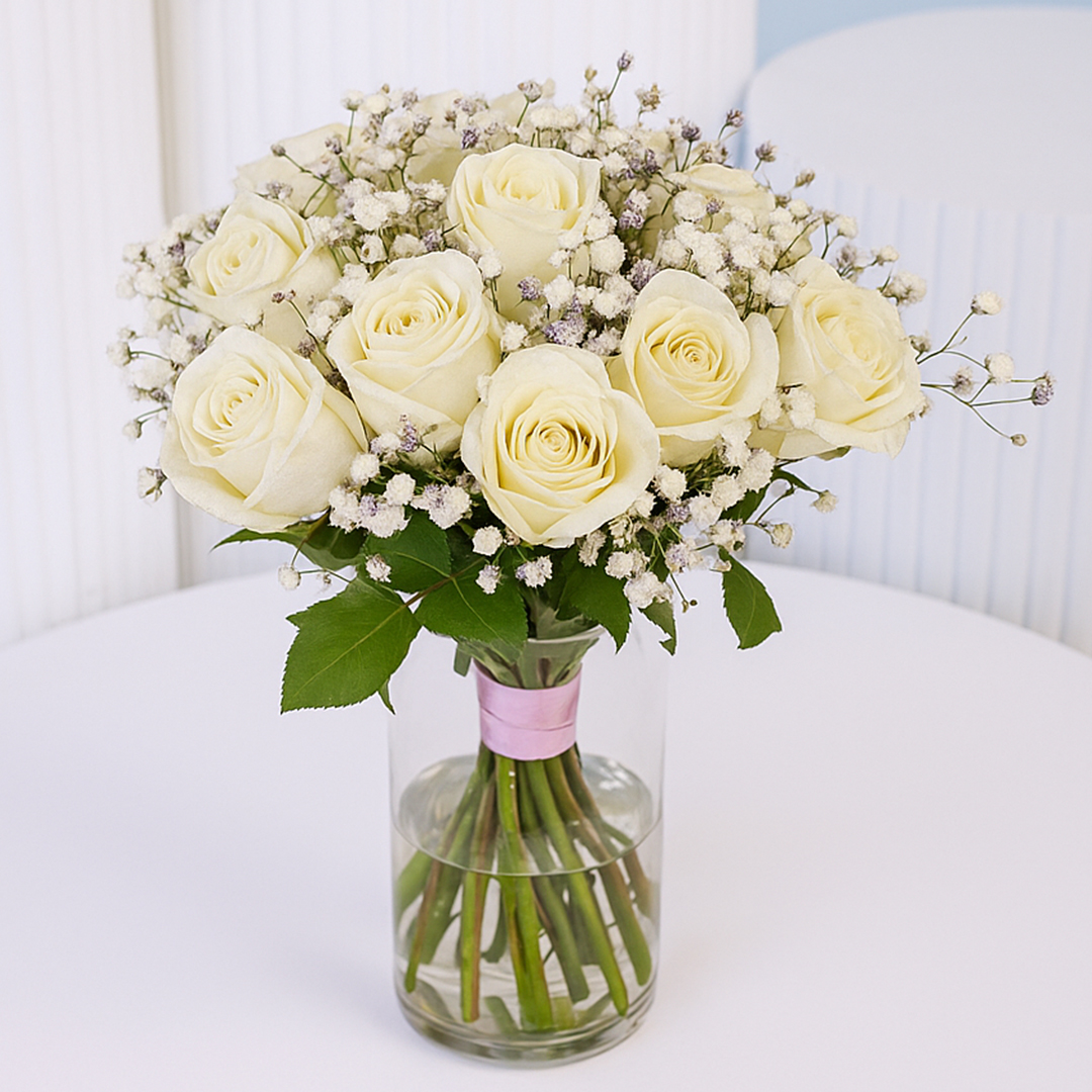 20 White Roses In Vase | Flowers In Vase