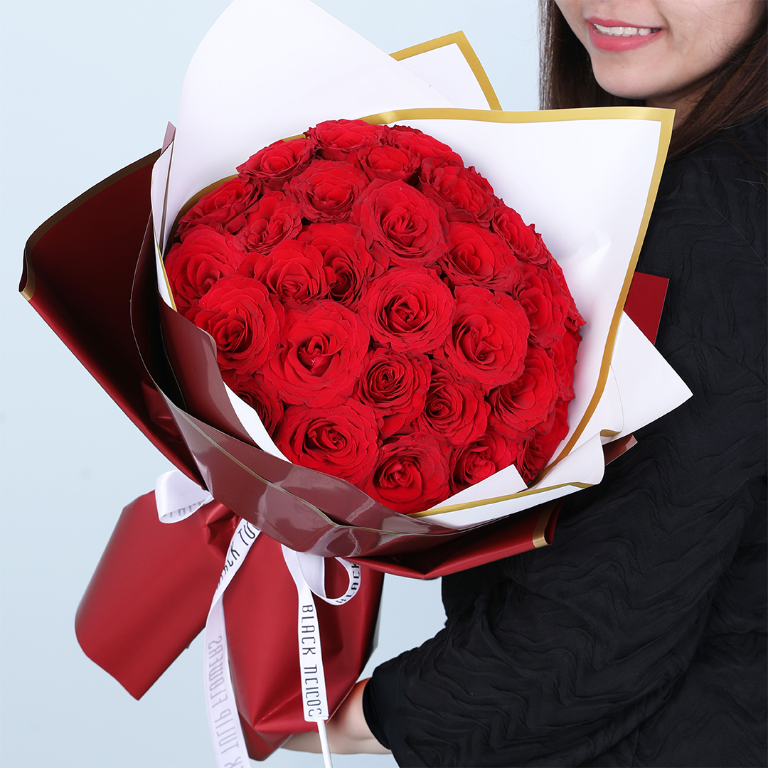 30 Red Roses Bouquet | Romantic Flowers