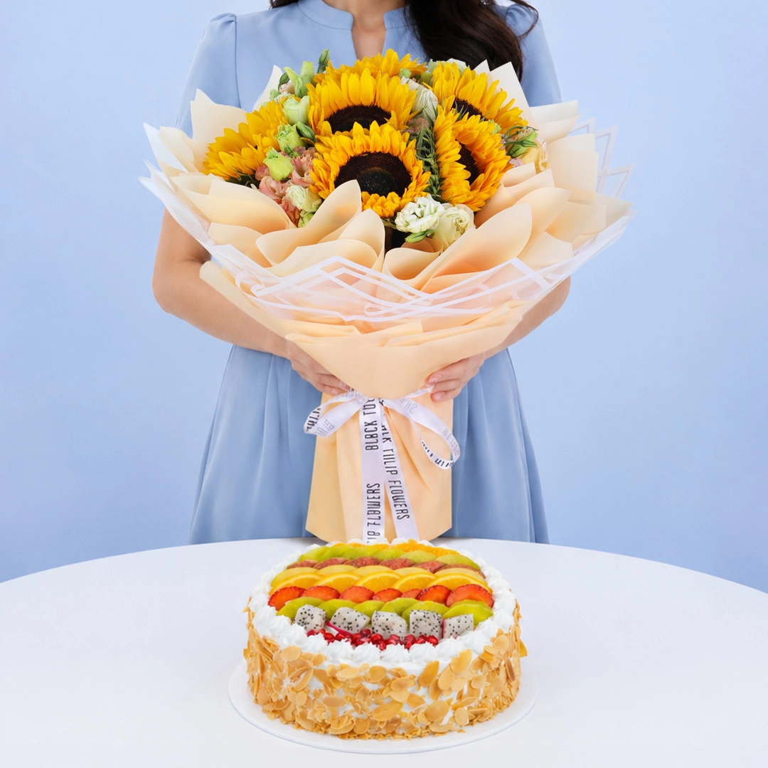 Sunflower Bouquet & Fresh Fruit Cake